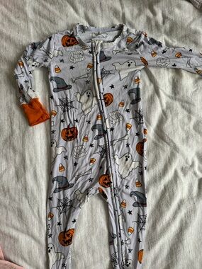 Posh Peanut Glow in the dark Halloween Ghost & Pumpkin One-Piece Pajamas